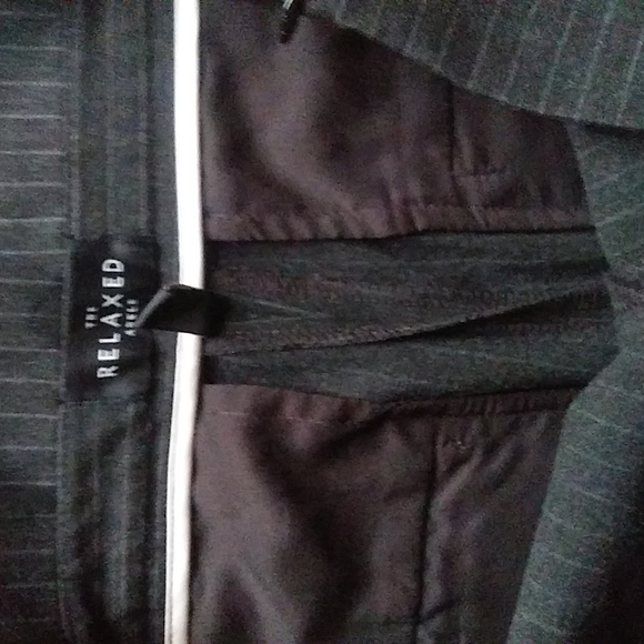 White House Black Market pants - Picture 4 of 4